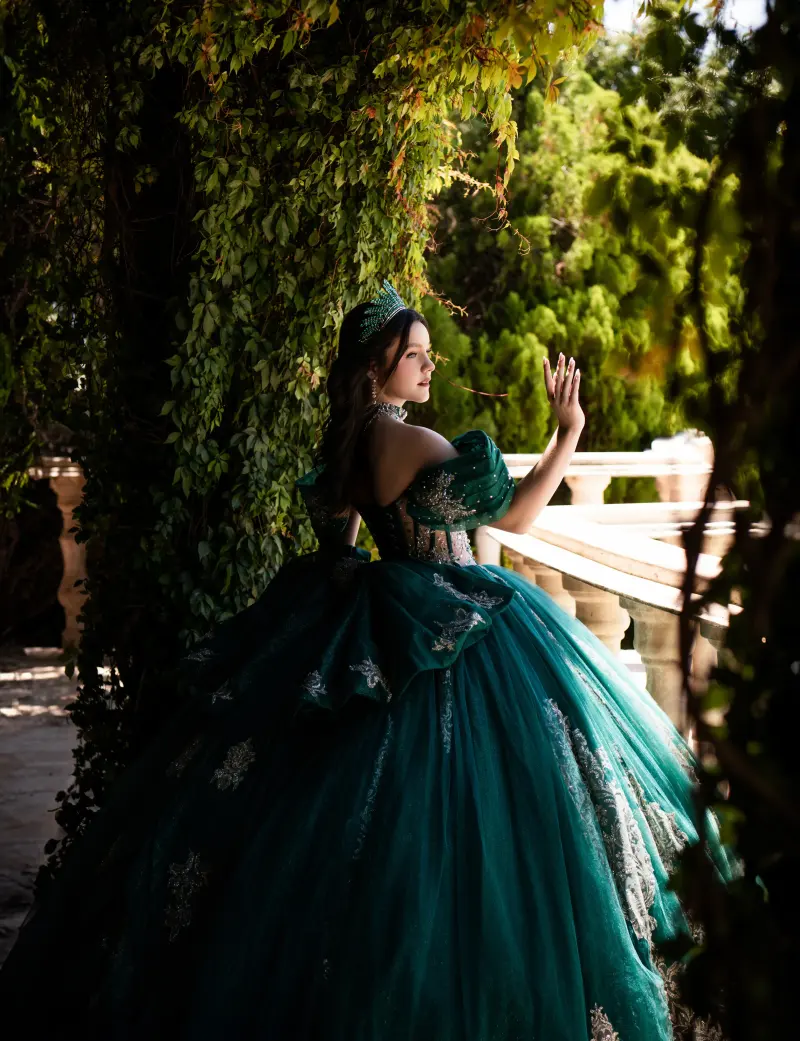 Venta de vestidos de XV en Guadalajara: Ventajas de comprar directo de fabricante